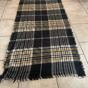 Aritzia Blanket Scarf
